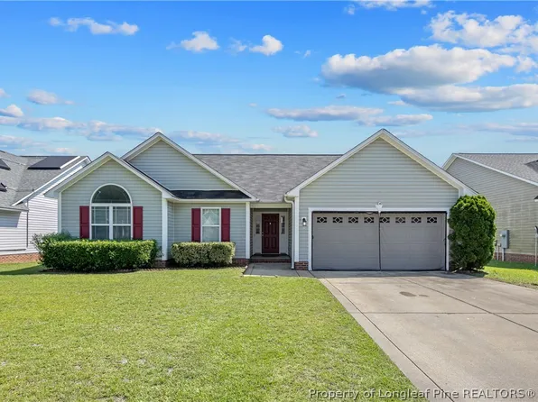 5617 Prestonfield Ln, Hope Mills, NC 28348