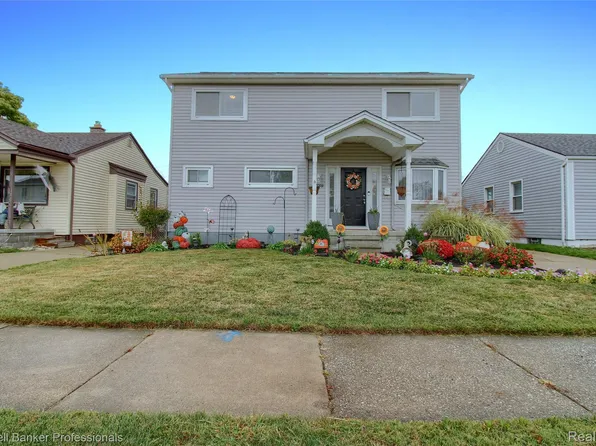 17569 Smith St, Riverview, MI 48193