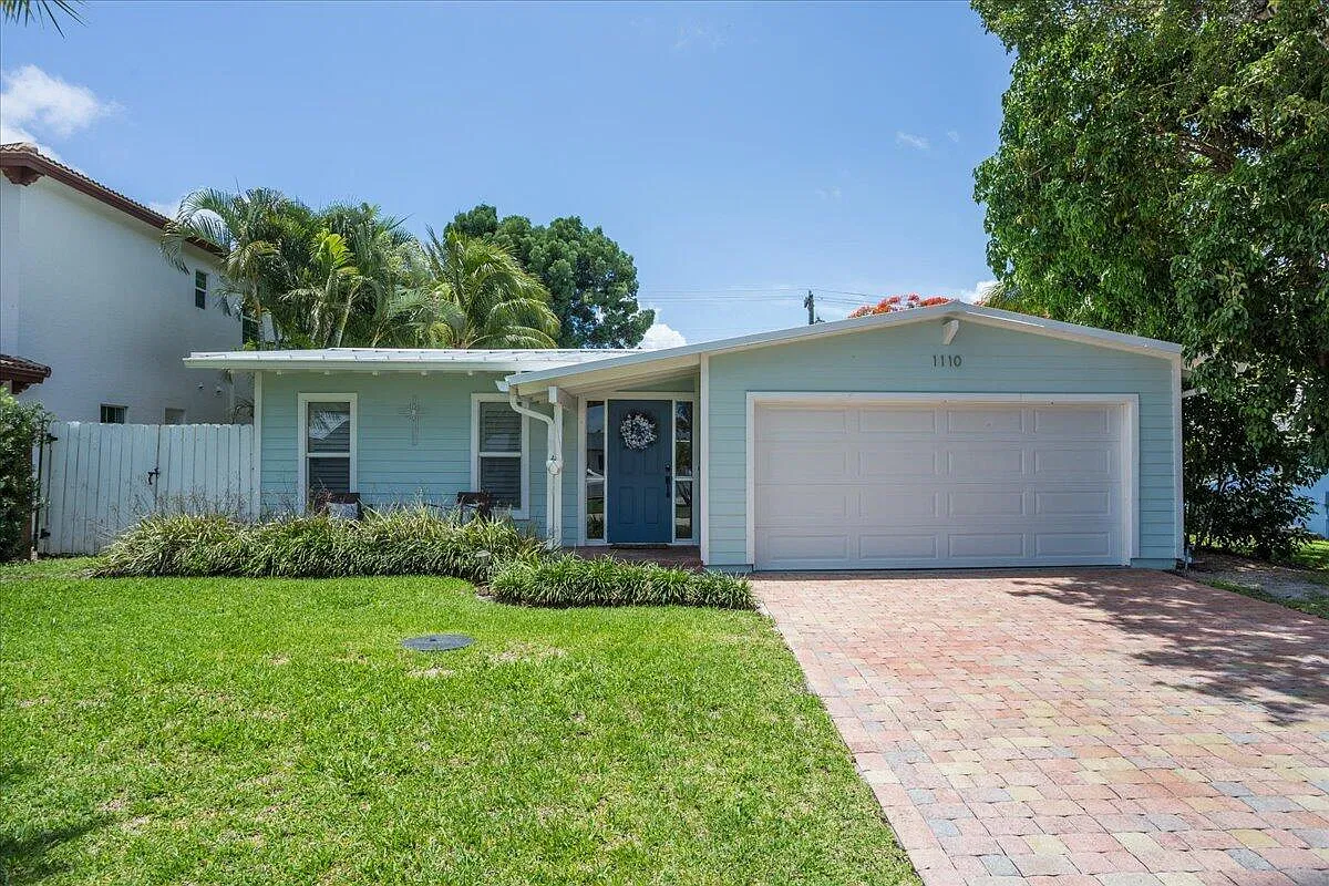 3 bed, 2.0 bath, 1578 sqft, $5,950 — Photo 1