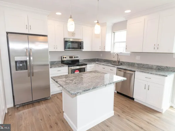4011 Issacs Rd, Middle River, MD 21220