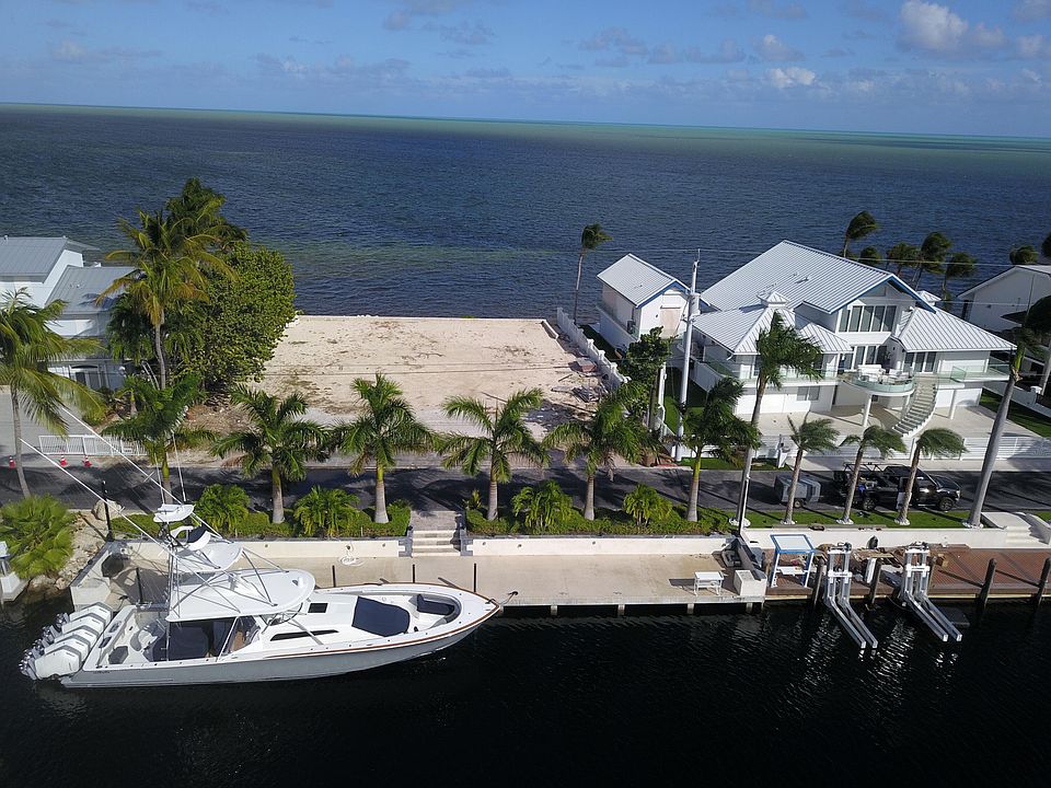 1st image of 554 Ocean Cay Dr