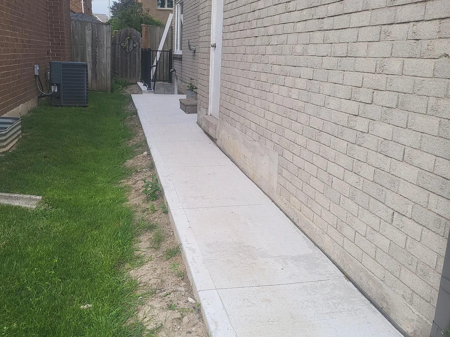 3 bed, $2,500 — Photo 2