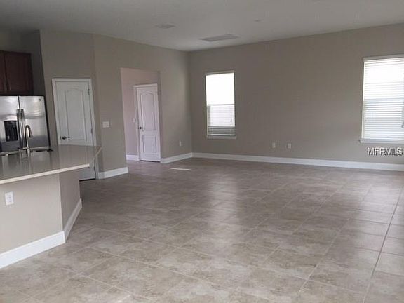 5th image of 7177 Summerlake Groves St