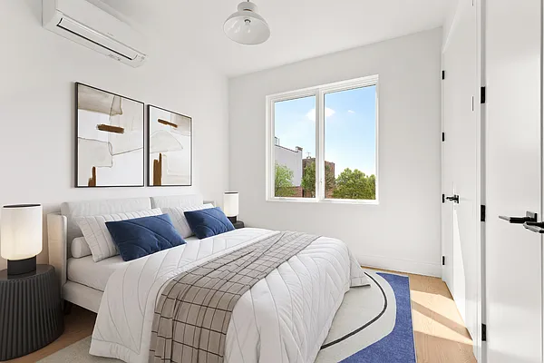 Sold by Nest Seekers International | media 11