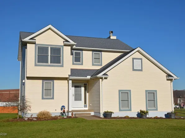 16214 Brian Ct, Middlefield, OH 44062