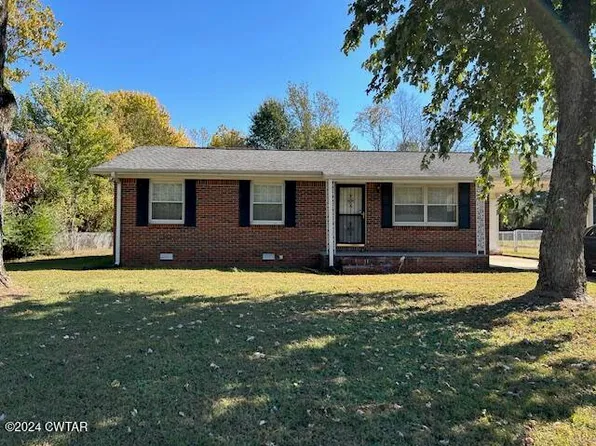2812 Christmasville Rd, Jackson, TN 38305