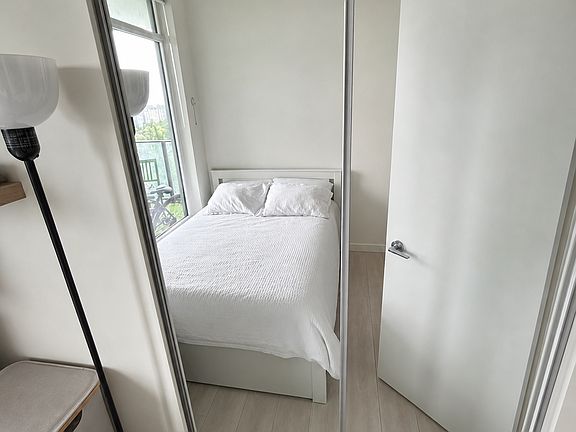 2nd image of 691 North Rd #7