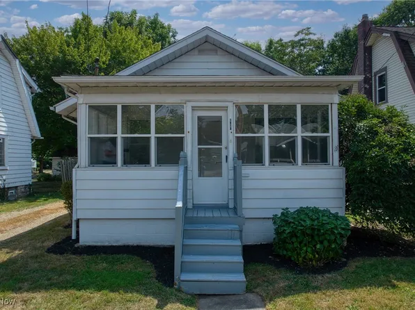 1818 Flint Ave, Akron, OH 44305