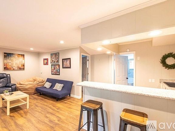 2nd image of 4128 Given Ave APT 901