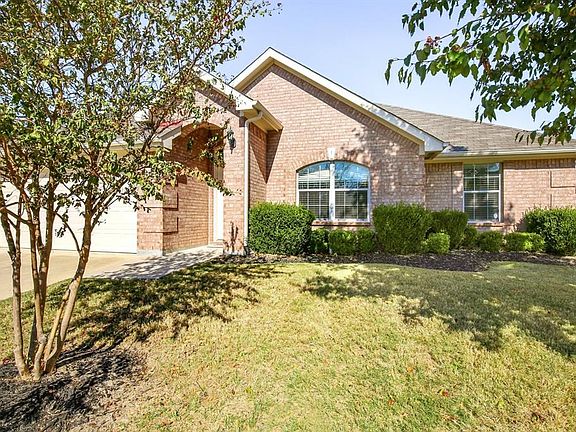 4th image of 812 Fair Oaks Dr