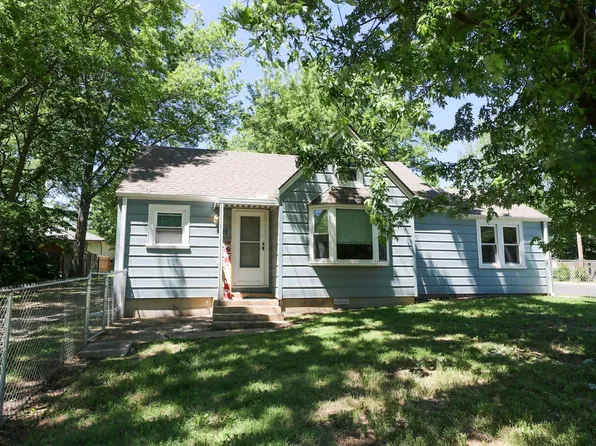 1427 Prairie St, Emporia, KS 66801