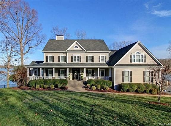 4th image of 139 Shelter Cove Ln #27