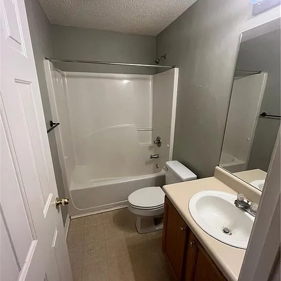 1363 Kilearn Dr — Photo 11