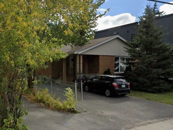1554 Baseline Rd #A, Ottawa, ON K2C 0B3