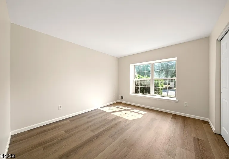 123 Harrow Dr — Photo 15
