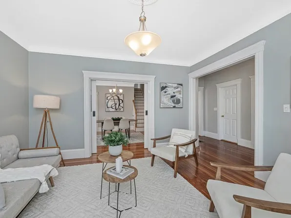 10 Josephine Ave #1, Somerville, MA 02144