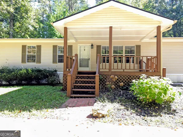 481 Ash Loop Rd, Blue Ridge, GA 30513
