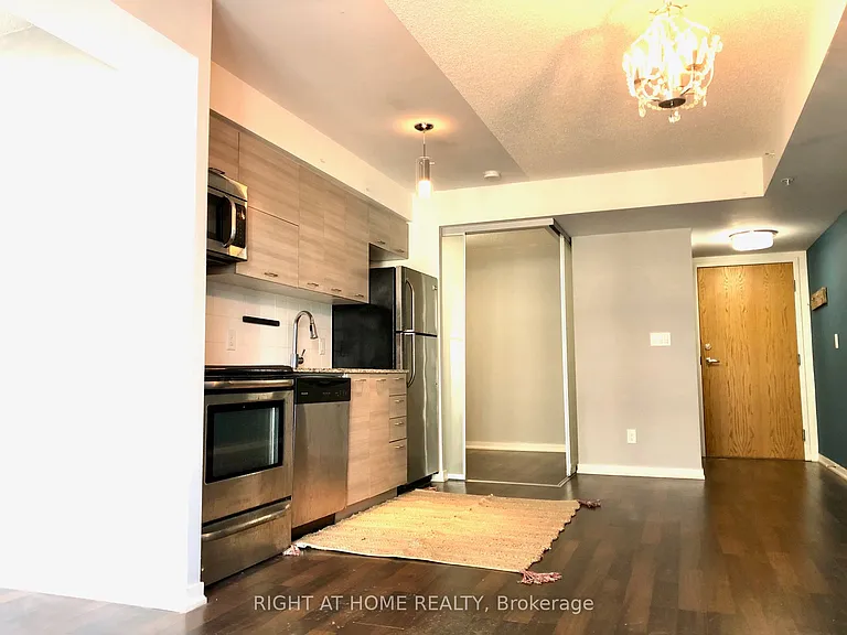 20 Joe Shuster Way #1005 — Photo 2