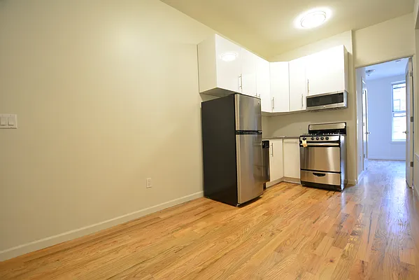 Rented by Keller Williams NYC | media 25
