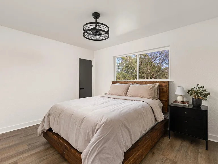 7909 Manassas Dr — Photo 31