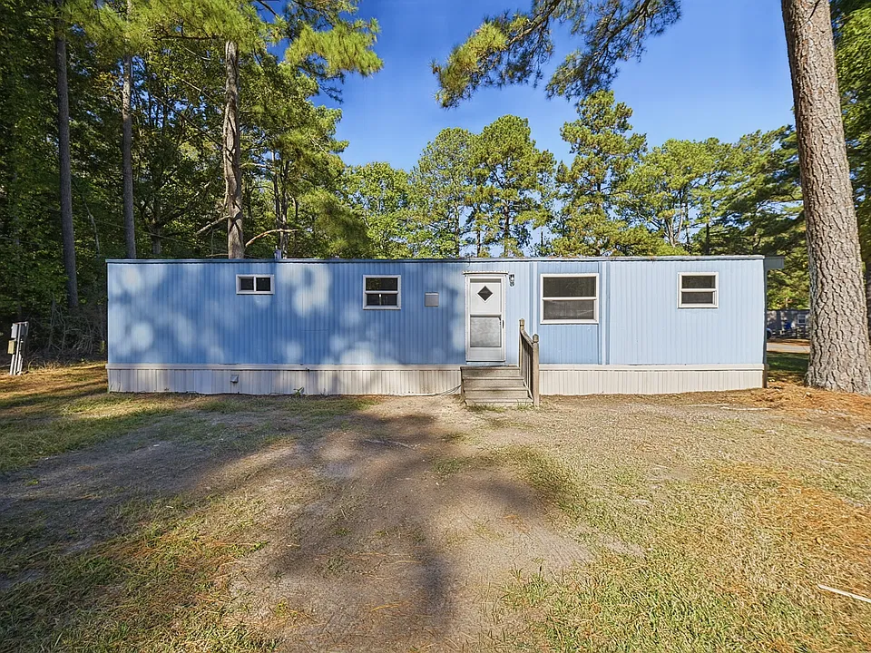 133 Evergreen St