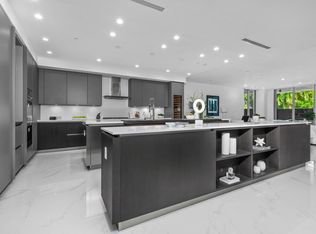 495 E Royal Palm Rd #201, Boca Raton, FL 33432