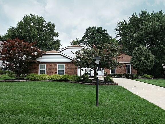 3rd image of 16700 Timberline Dr