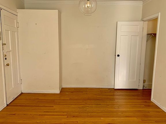 5th image of 1120 Ontario St #202