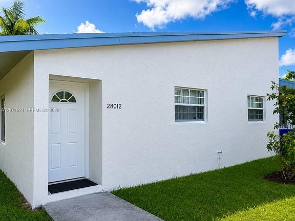 2nd image of 28012 SW 140th Ct