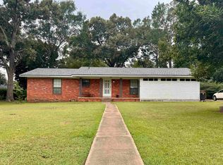 503 Edgewood Rd, Kilgore, TX 75662