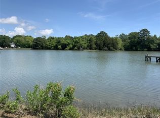 937 Possum Point Rd #Z, Pt Haywood, VA 23138