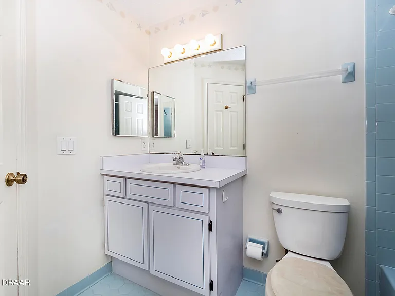 145 Riverwalk Ct — Photo 24