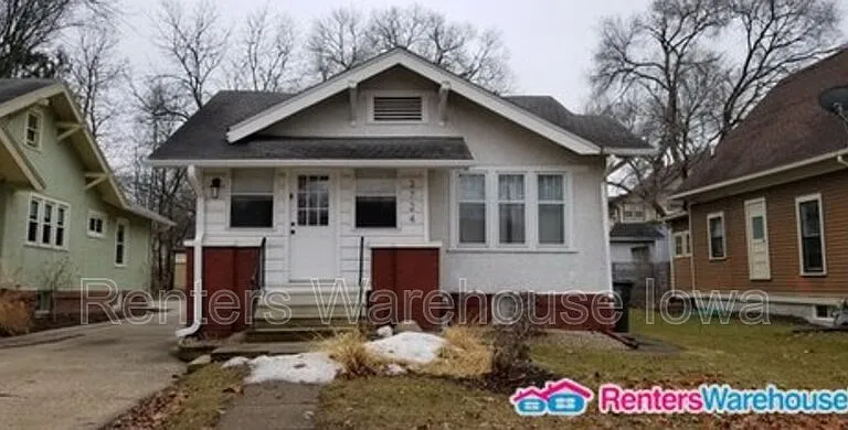 3724 University Ave — Photo 2