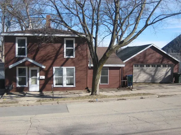 220 State Street, Ripon, WI 54971
