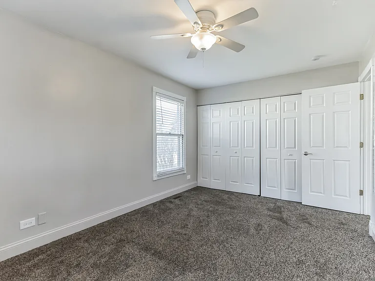 307 Farmington Ln — Photo 11