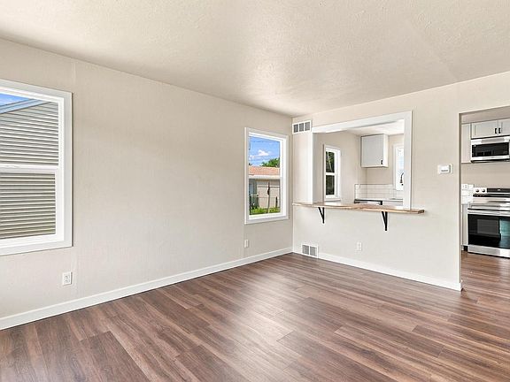 4th image of 1334 Benton AVENUE