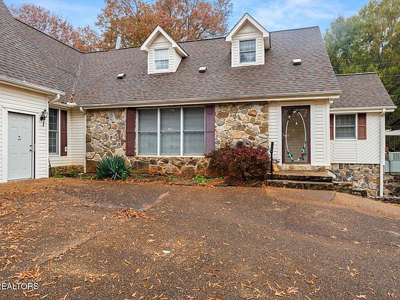 2nd image of 1756 County Road 700