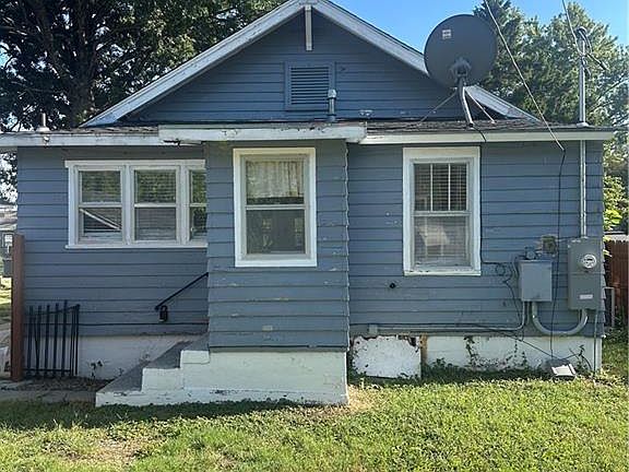 5th image of 612 W Forest St