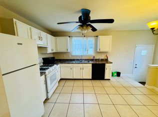 23927 Dormont Ave, Warren, MI 48091