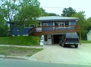 220 N 7th St, Marquette, MI 49855