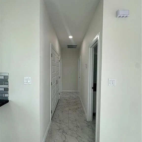 5808 Notre Dame Ave #3 — Photo 5