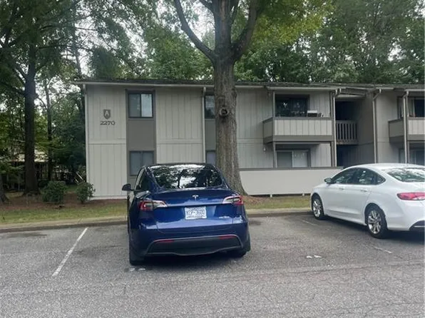 2270-12A Sunderland Rd, Winston Salem, NC 27103