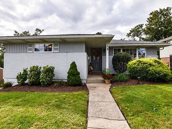 3rd image of 2740 Harvey Ave