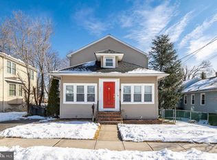 127 S Pine Ave, Maple Shade, NJ 08052