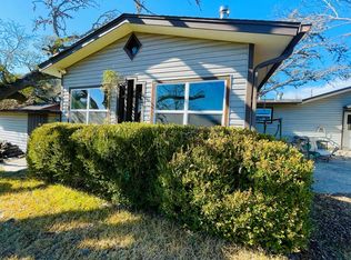 612 Lake Dr, Kerrville, TX 78028