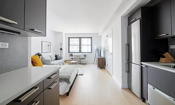 Rented by Manhattan Realty Group | media 1