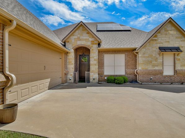1601 Harbor Lakes Dr, Granbury, TX 76048
