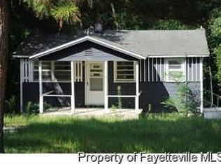 501 Horseshoe Rd, Fayetteville, NC 28303