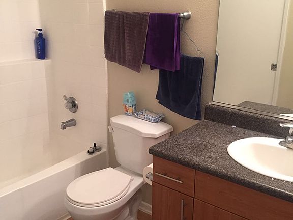 5th image of 20504 Ventura Blvd APT 310