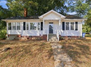 310 N 4th Ave, Mayodan, NC 27027